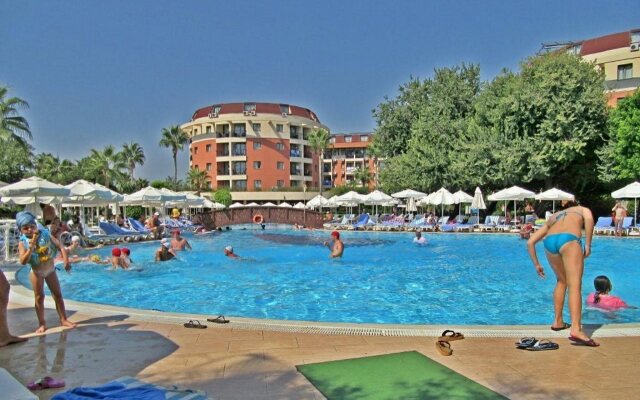 Palmeras Beach Hotel