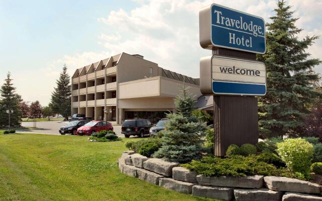 Travelodge by Wyndham Kingston LaSalle Hotel
