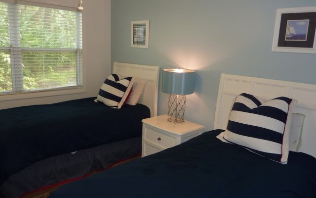Mellow Yellow 3 Bedroom Home