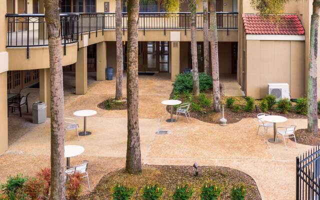 Comfort Suites Baton Rouge South I-10