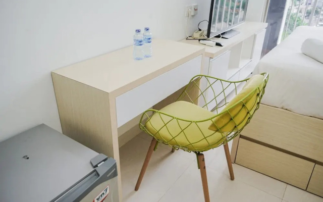 Cozy Living Studio Apartment Springwood Residence near IKEA Alsut