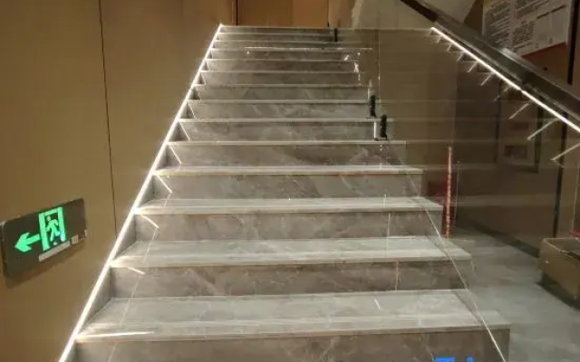 Yaxuan Smart Hotel