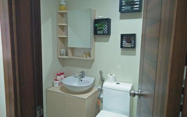 ECJ Cozy Studio Units at Horizons 101