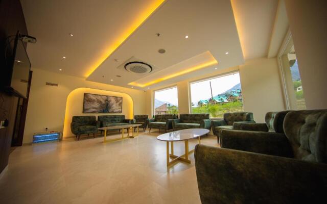 Justa Grand View Resort & Spa, Manali