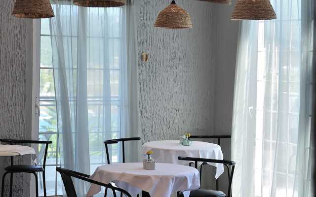 Anamar Skiathos Hotel