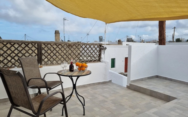 Charming Traditional 1-bed House in Rhodes