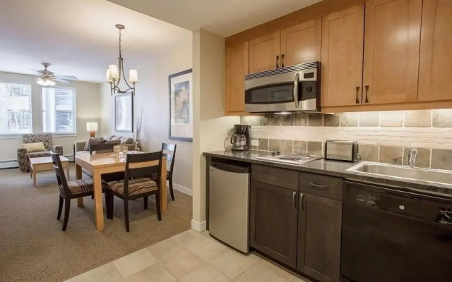 Founders Pointe