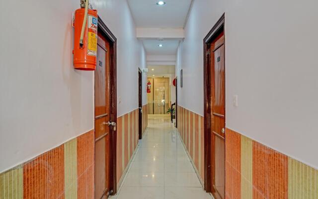 OYO 1915 Hotel Central Park Inn