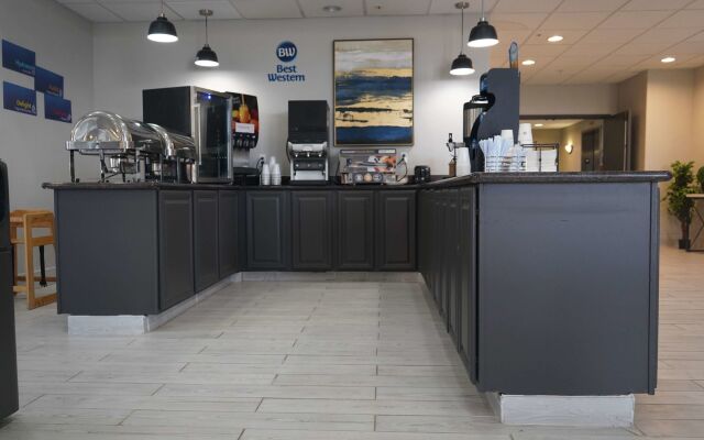 Best Western Lubbock West Inn & Suites