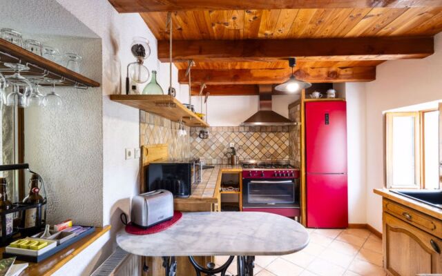 Holiday Home Le Rouge Borne (LVS110)