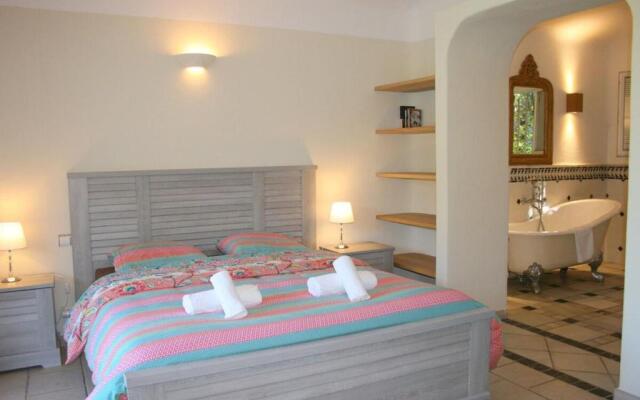 Villa de standing 10 personnes piscine plage 5min le paradis