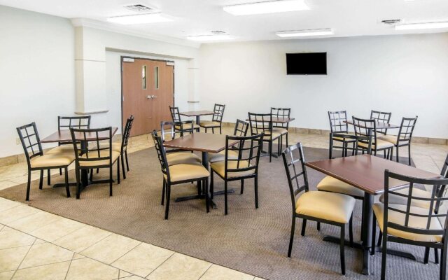 Quality Inn Parsons North