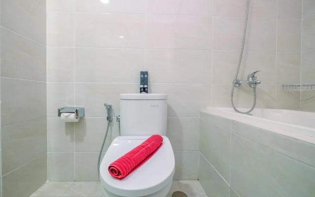 Cozy and Spacious Studio Apartment at Mustika Golf Residence