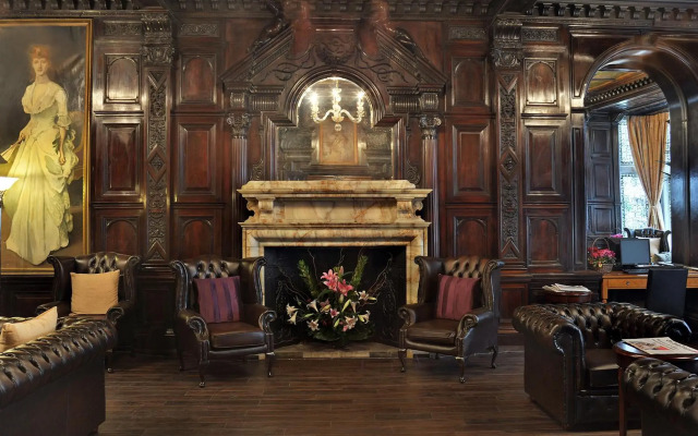 Grand Royale Hyde Park