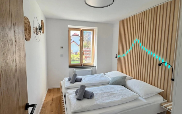 Emerald Valley Apartments