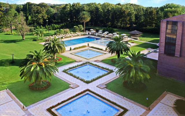 Sheraton Pilar Hotel and Convention Center