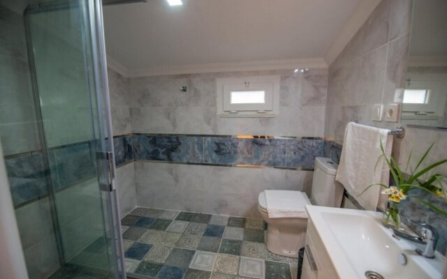 Villa Close to Inlice Beach With Pool in Fethiye