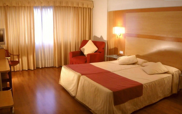 Hotel Reconquista