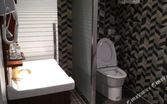 Edge Point Voice Intelligent Hotel