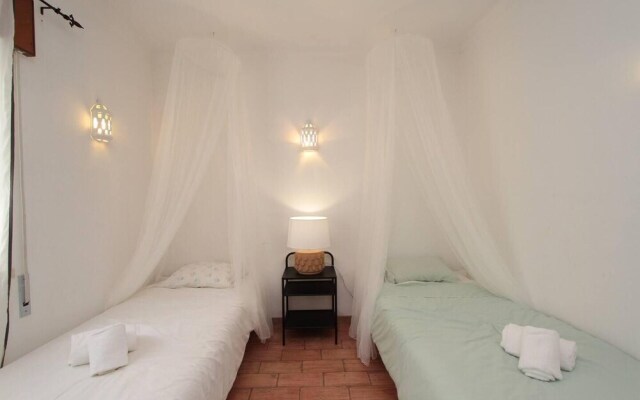 Beautiful Villa in Praia da Salema max 6 People