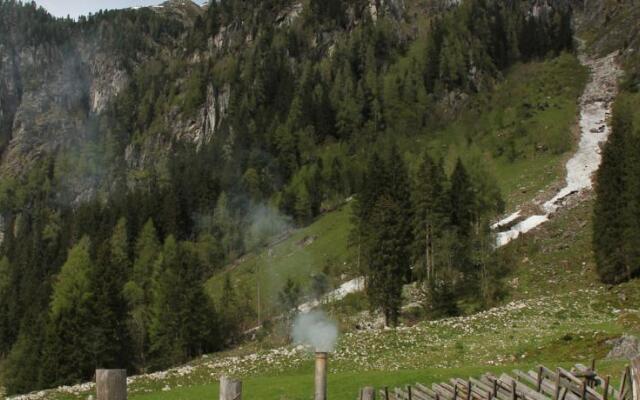 Hauserhof & Enzianhütte