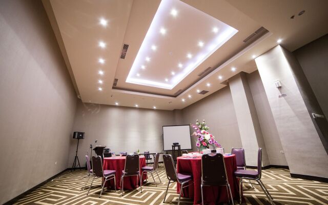 Continent Centrepoint Hotel Makassar