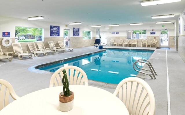 Crystal Inn Hotel & Suites West Valley City