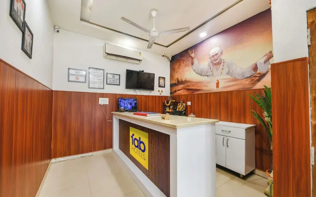 Fabhotel Shri Sai Dx
