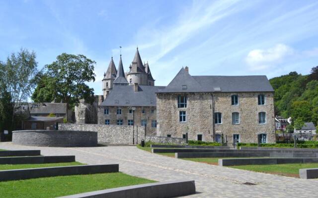 Les Roques Apartments in historical Monastery