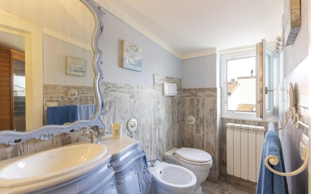 Beautiful Apartment in Viareggio With 3 Bedrooms, Jacuzzi and Sauna