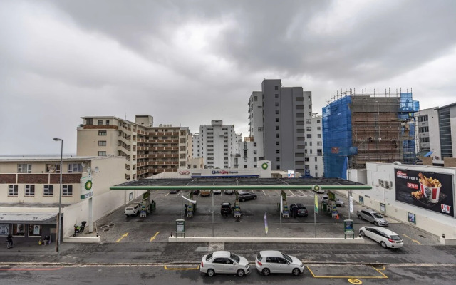 303 The Cosmopolitan Luxury at its best