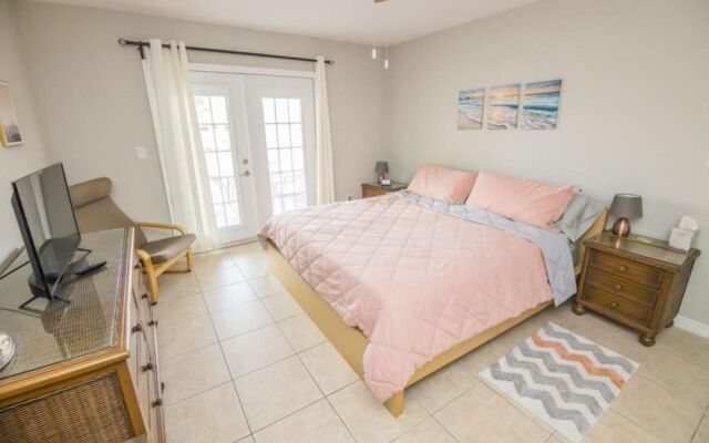 Bonita's Sweetwater Club Condo