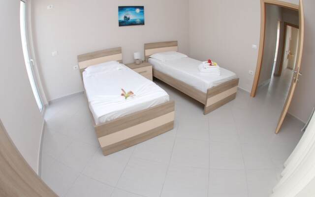 Wave Apartments Sarande