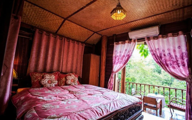 Thanyarat Resort and Organic Farm