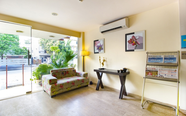 FabHotel Cabana GK1