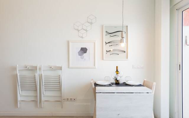 Front line, great sunsets, with sea views