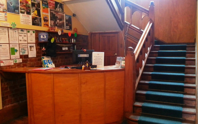 Noah's Ark Backpackers