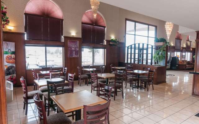 Quality Suites Albuquerque Airport