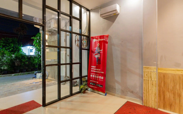 RedDoorz @ Manukan Surabaya