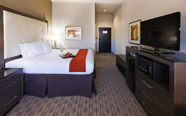 Holiday Inn Express Frisco Legacy Park Area by IHG