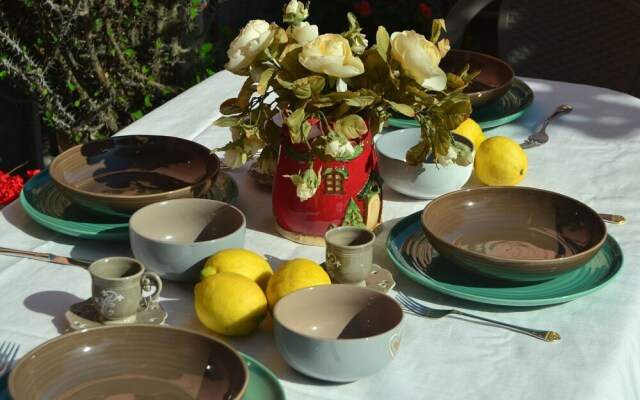 Belvilla by OYO Casa Rosada