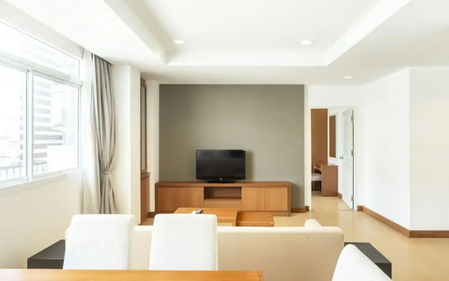 The Lavish Residence by Favstay