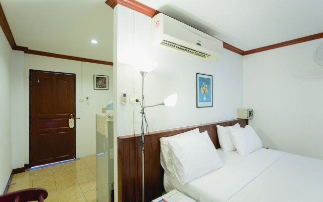 Rabbit Mansion Patong Hotel