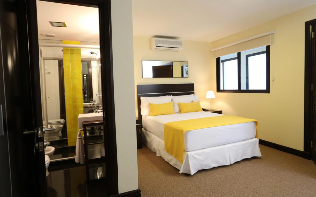 Puerto Mercado Hotel