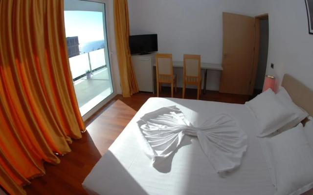 Sunset Aparthotel