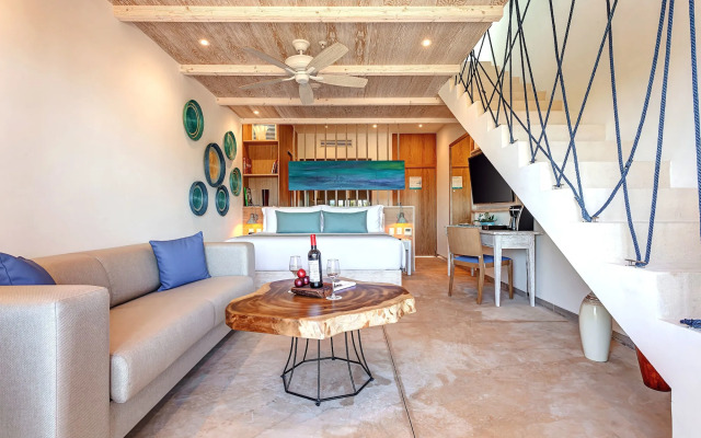 Mystique Blue Holbox