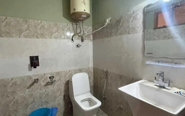 New Brahma Guesthouse