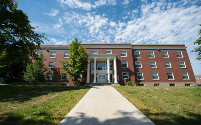 UNB Fredericton Summer Hotel