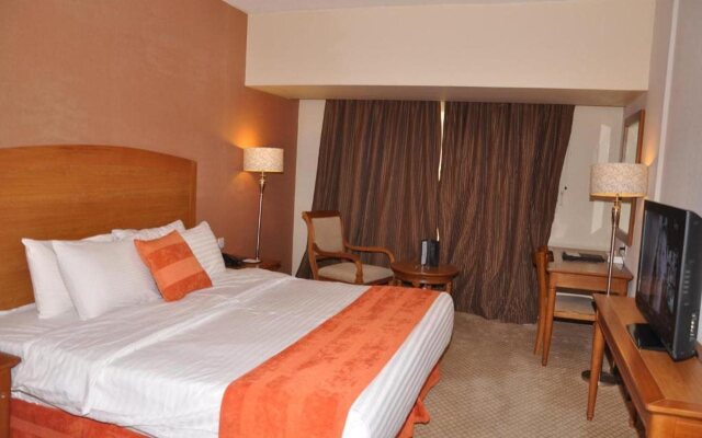 Reef Al Malaz Hotel International (Formerly Tulip Inn Al Reef)