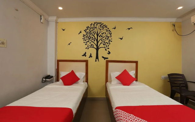 Oyo 22950 Royal Grand